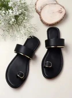 SHOP_BY_CATEGORY_SANDALS__DHAGE