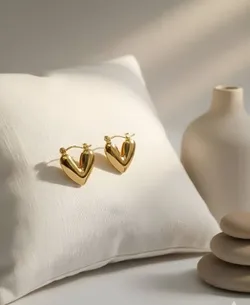 SHOP_BY_CATEGORY_EARRING__About Gleam Look