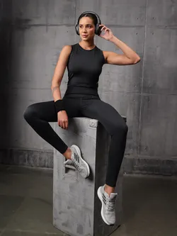 SHOP_BY_CATEGORY_TRACKSUITS__Sportcheck