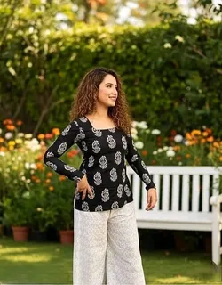 SHOP_BY_CATEGORY_Kurtas__VROXIA