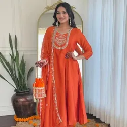 SHOP_BY_COLOUR_FESTIVE_HUES__PAHENAVA 