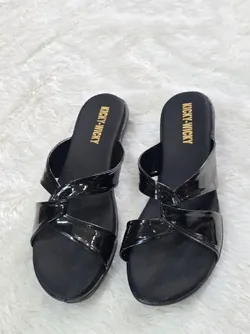 SHOP_BY_CATEGORY_SANDALS__Kicky Wicky