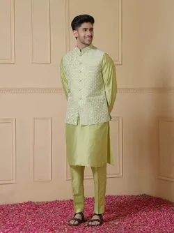 SHOP_BY_OCCASION_MEHENDI_OUTFITS__Satwaa