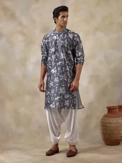 SHOP_BY_OCCASION_SANGEET_OUTFITS__Satwaa