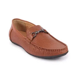 SHOP_BY_COLLECTION_LOAFERS__DAGGA