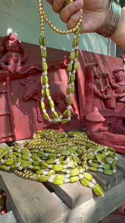 SHOP_BY_CATEGORY_Floral_Pooja_Garlands__Store Name