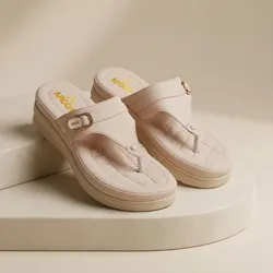 SHOP_BY_CATEGORY_SANDALS__AROOM