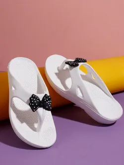 SHOP_BY_CATEGORY_SLIPPERS__AROOM