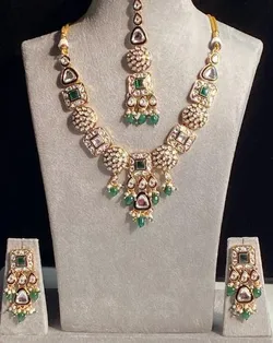 SHOP_BY_CATEGORY_NECKLACE__Maisha