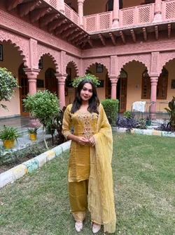 SHOP_BY_CATEGORY_FARSHI_SUIT__MEERA HOUSE