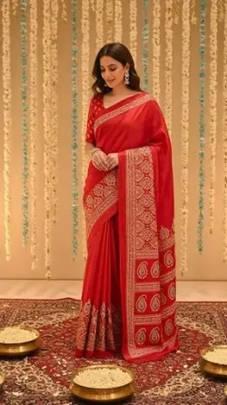 SHOP_BY_CATEGORY_SAREES__Estelle