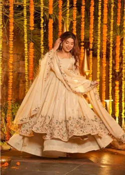 SHOP_BY_CATEGORY_FESTIVE_COLLECTION__Stylenx