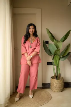 SHOP_BY_CATEGORY_KURTA_SET__Jeeya