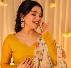 SHOP_BY_CATEGORY_GOWN__ZARI WEAVE