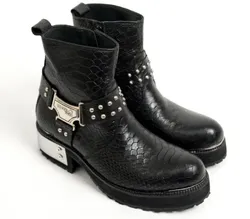 SHOP_BY_CATEGORY_TOP_PRODUCTS__Brogan Boots