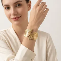 SHOP_BY_CATEGORY_BRACELET__Pearl Pirates 