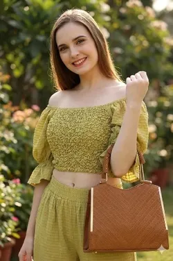 SHOP_BY_CATEGORY_WOMEN_TOPS__Bella Crepe