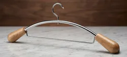 SHOP_BY_CATEGORY_HANGER__Locomoto 