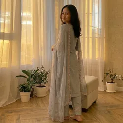 SHOP_BY_CATEGORY_Kurtas__ISSHEE