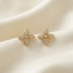 SHOP_BY_CATEGORY_EARRINGS__AHSAS