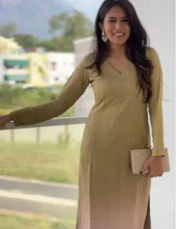 SHOP_BY_CATEGORY_Kurtas__AKSHARPATI SAREES