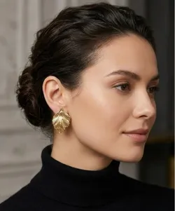 SHOP_BY_CATEGORY_EARRINGS__RAVUNÉ