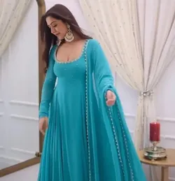 SHOP_BY_CATEGORY_DRESSES__Vamira Fashion