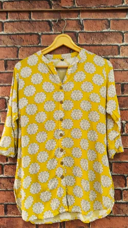 SHOP_BY_CATEGORY_Tops__THE WOMEN PLUS