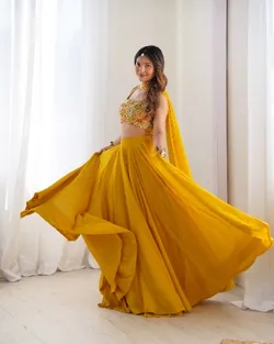 SHOP_BY_CATEGORY_LEHENGA_CHOLI__SHREE BELLA