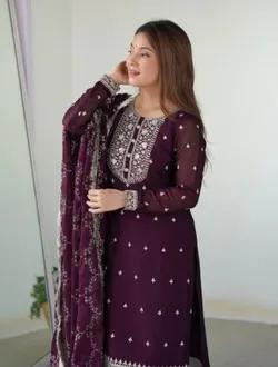 SHOP_BY_CATEGORY_KURTA_SET__Vastraurban