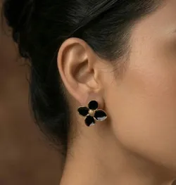 SHOP_BY_CATEGORY_EARRINGS__Aurevié Luxe