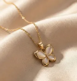 SHOP_BY_CATEGORY_PENDANTS__Aurevié Luxe