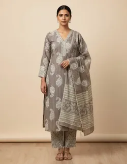 Dress_Your_Story_Workwear__WASTRA