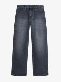 FEATURED_CATEGORIES_STRAIGHT_FIT__FICTION JEANS