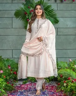 Ethnic_Elegance_Kurta_Sets__PONKIYA 