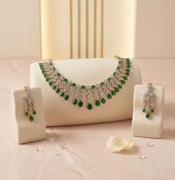Adorn_Yourself_Crystal_Collection__HOUSE OF NIRVAE