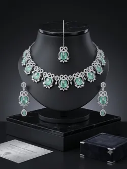 AD_Necklace__SHINE THEORY
