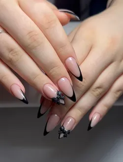 Nail_Your_Look_Fench__NIOR NAILS