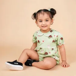 Little_Ones_Love_Onesies__TEDDYTOT