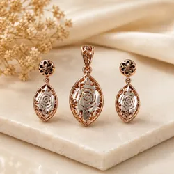 Adorn_And_Celebrate_Ladies_Pendant_Set__RATNAERA