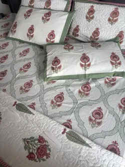 Home_Discoveries_Bedding__PALLAVHOMES