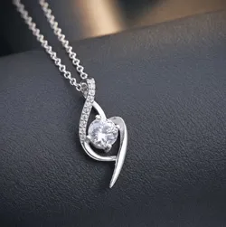 Shine_and_Sparkle_Necklace__RYANSA