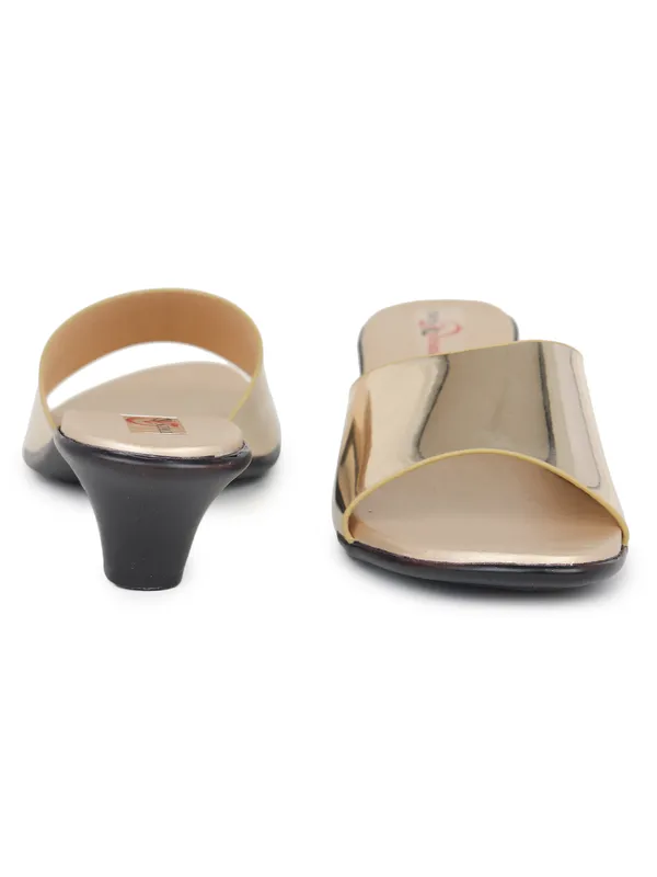Shining_Strap_Heels_(Gold)