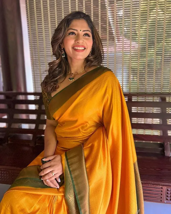 YELLOW_KANJIVARAM_SILK__SAREE