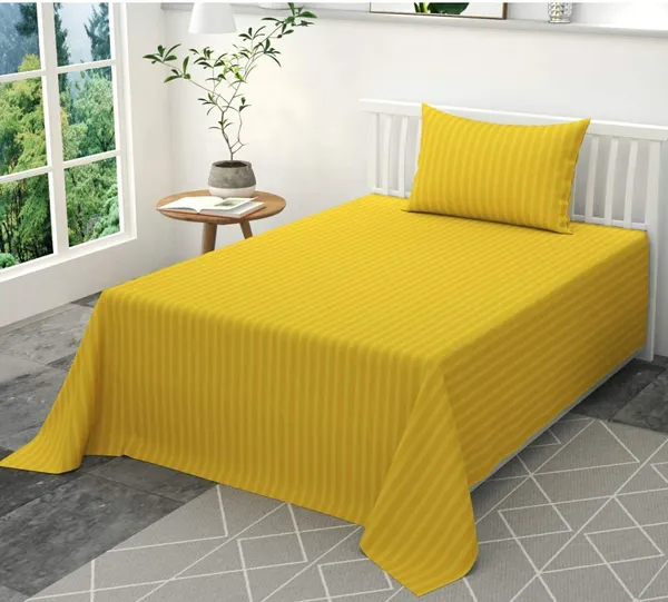 https://d1311wbk6unapo.cloudfront.net/NushopCatalogue/tr:f-webp,w-600,fo-auto/-sWtubmH_WBA62XCC8D_2024-03-18_1.jpeg__Quilt N Razai 