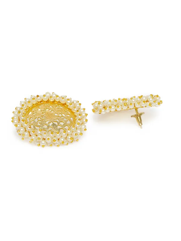 Tanishka_Radiant_Golden_Classic_Circular_Stud_Earrings