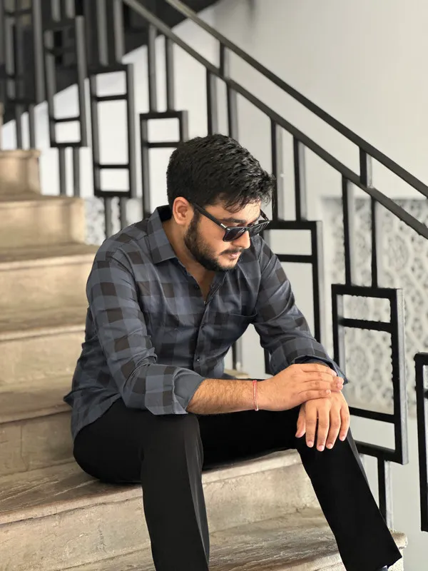 Grey_Cotton_Blend_Printed_Casual_Shirt_For_Men