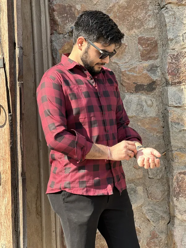 Red_Cotton_Blend_Printed_Casual_Shirt_For_Men
