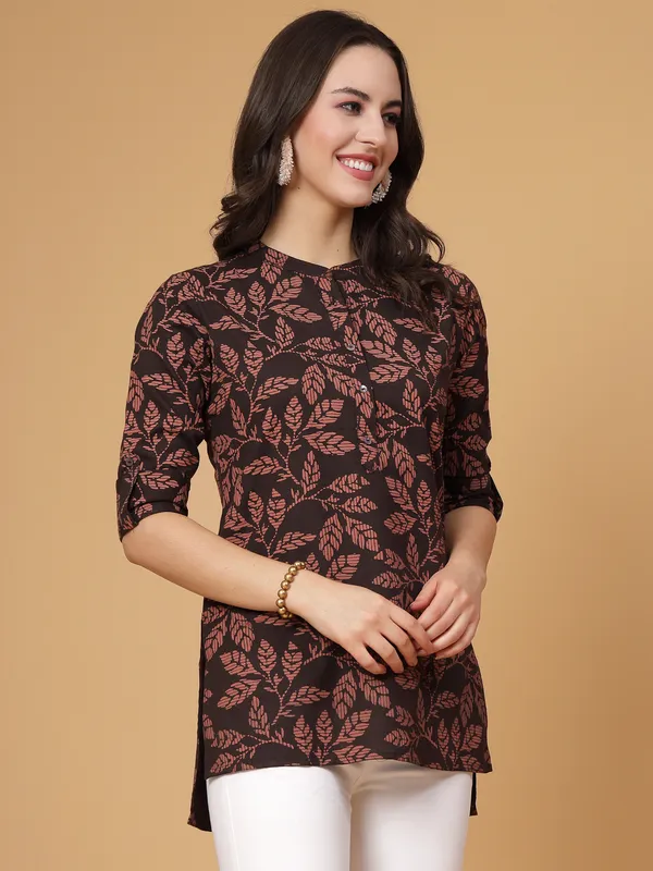 Brown_Leafe_Printed_Short_Kurti