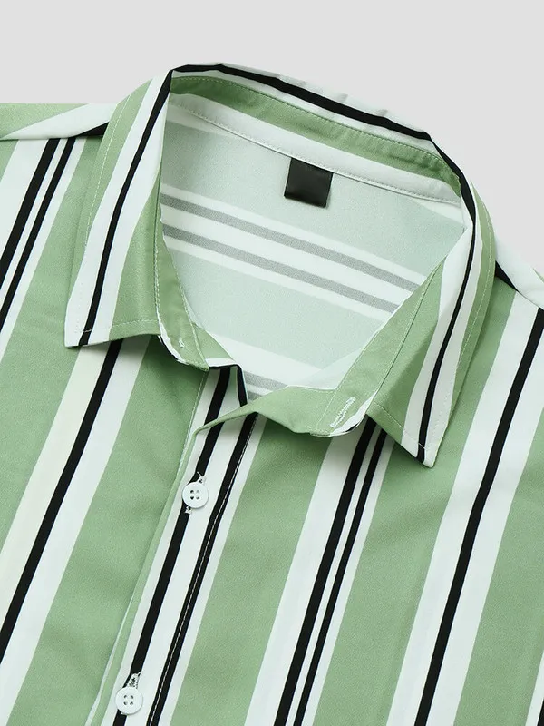 Green_Viscose_Printed_Casual_Shirt_For_Men